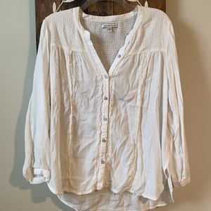 American Eagle White Flowy Top